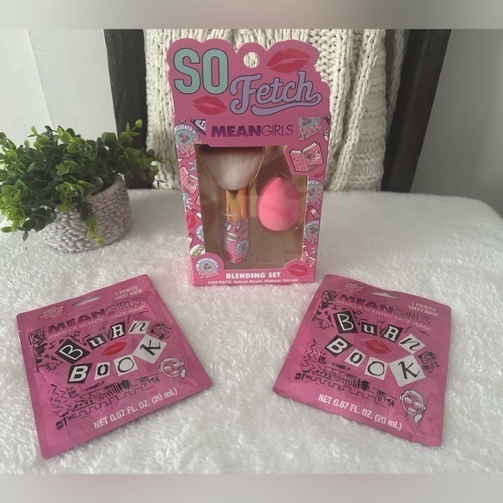 NWT Mean Girls Makeup Bundle